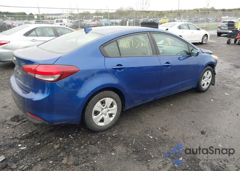 2017 Kia Forte Lx z USA, uszkodzony, nr VIN 3KPFK4A70HE158512